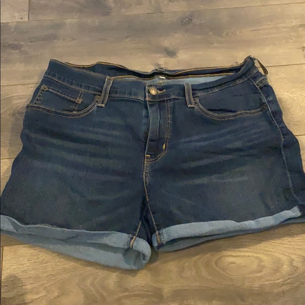 Levi’s Shorts Size 31